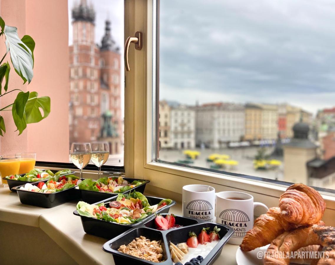 Feniks Fragola Apartments Main Square Krakow Bagian luar foto