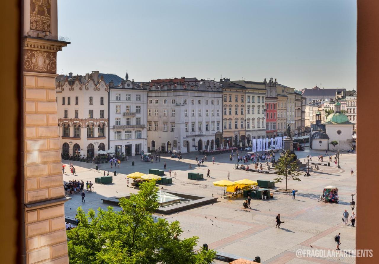 Feniks Fragola Apartments Main Square Krakow Bagian luar foto