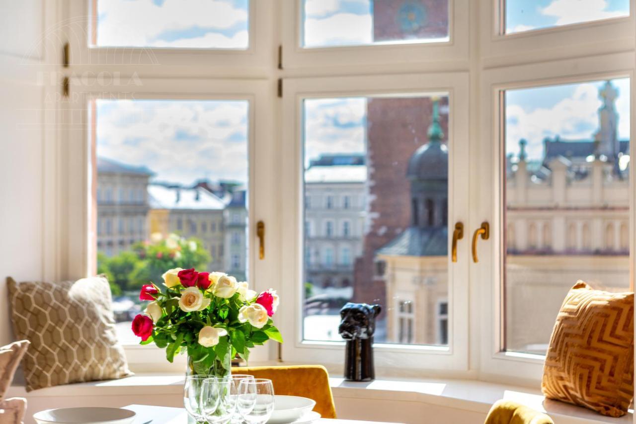 Feniks Fragola Apartments Main Square Krakow Bagian luar foto