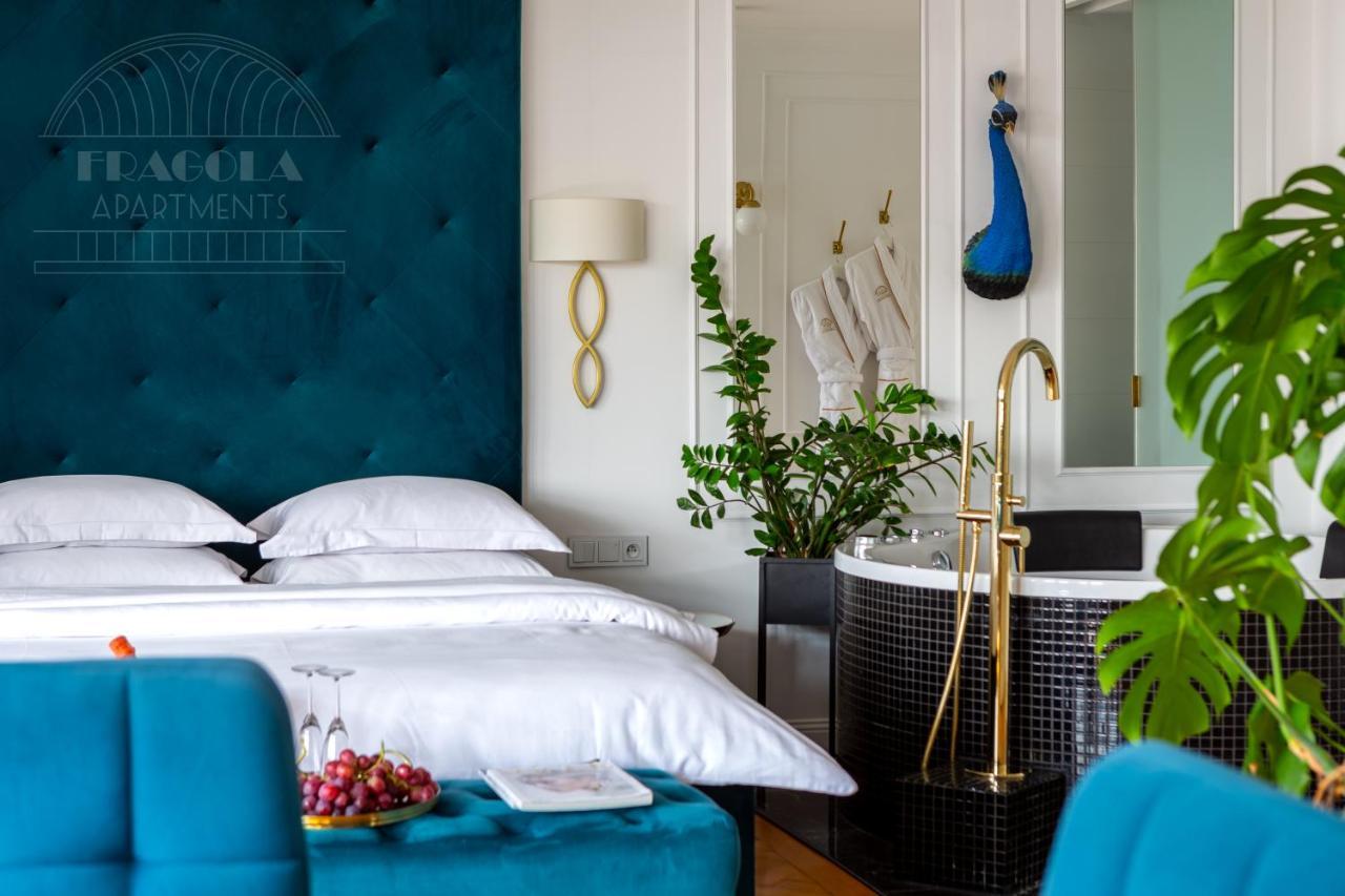 Feniks Fragola Apartments Main Square Krakow Bagian luar foto