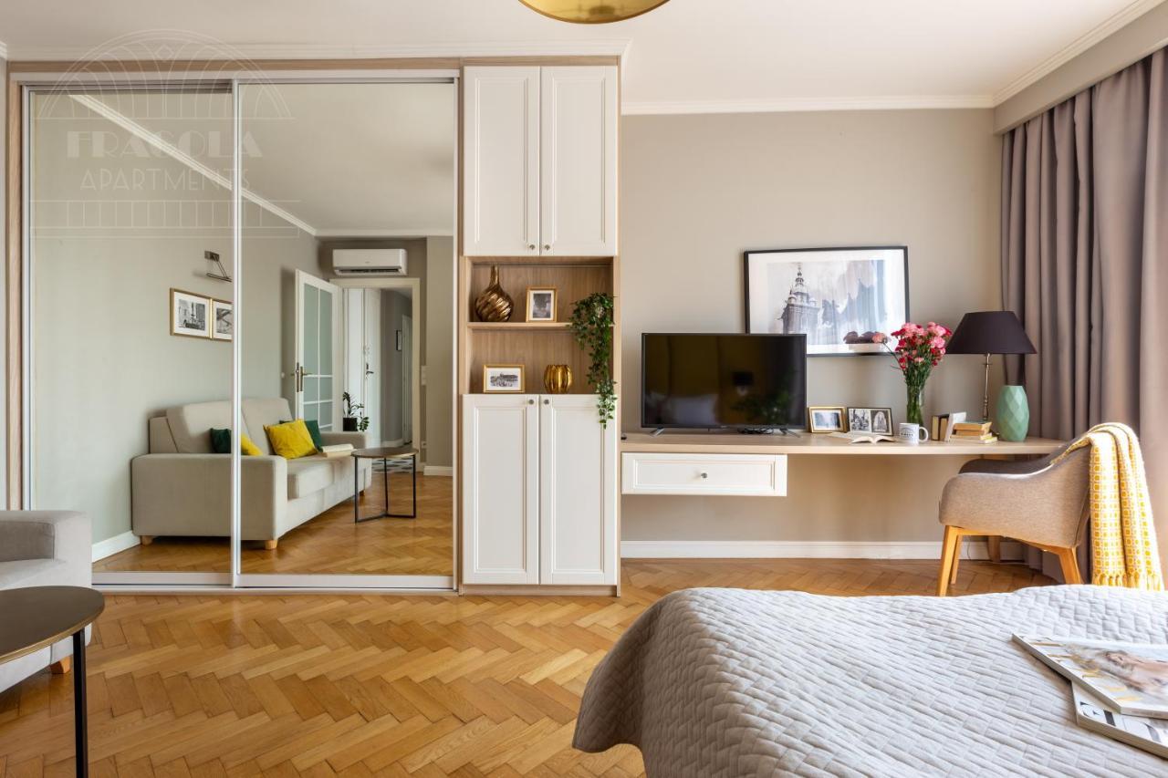 Feniks Fragola Apartments Main Square Krakow Bagian luar foto